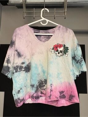ALF Tie-Dye Skull Graphic Crop Tee - Pink Blue Black